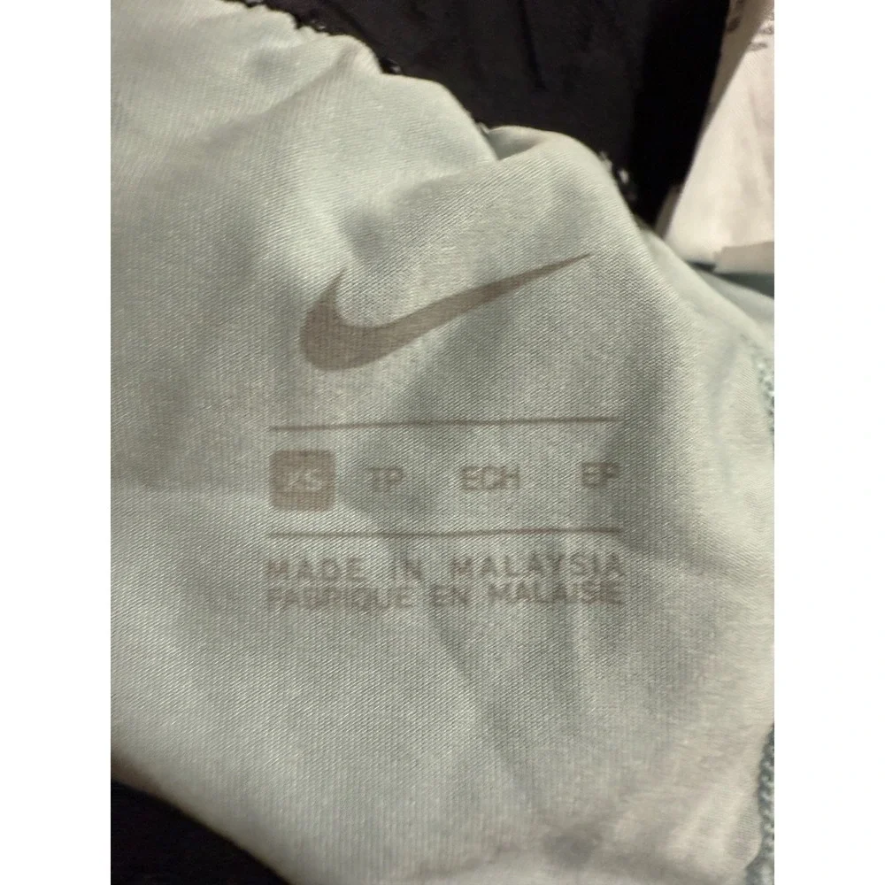 Nike Air Running Shorts Womens XS Teal White Logo Print Athletic Training‎